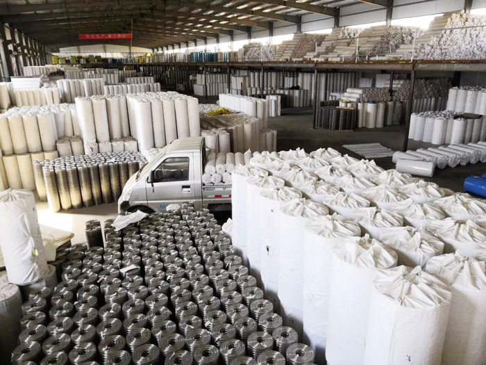 More then 20000 rolls of stainless steel welded wire mesh in stock for sale